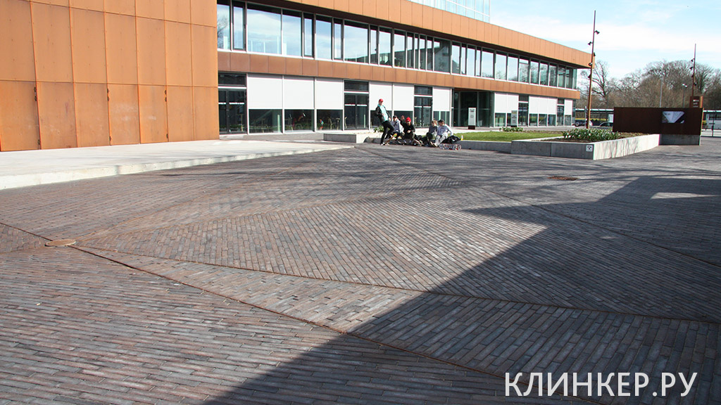 Gotland blau-braun ABC-Klinker_Pflasterklinker_487530_Gotland-blau-braun-SReferenzen-1