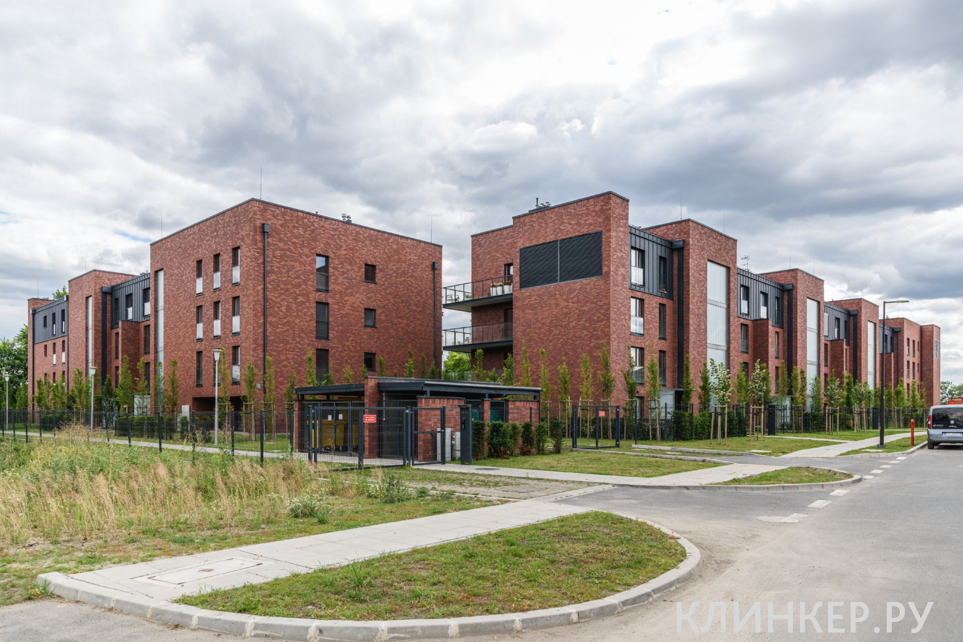 hf41-gothic-smile-nf14-nvf_11