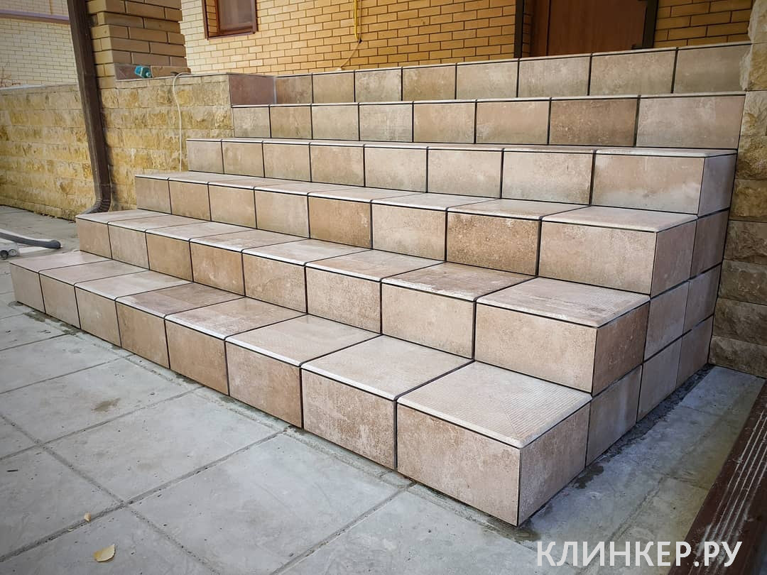 scandiano-ochra-frontalnaya-klinkernaya-stupen-s-kapinosom-330x299x11_4