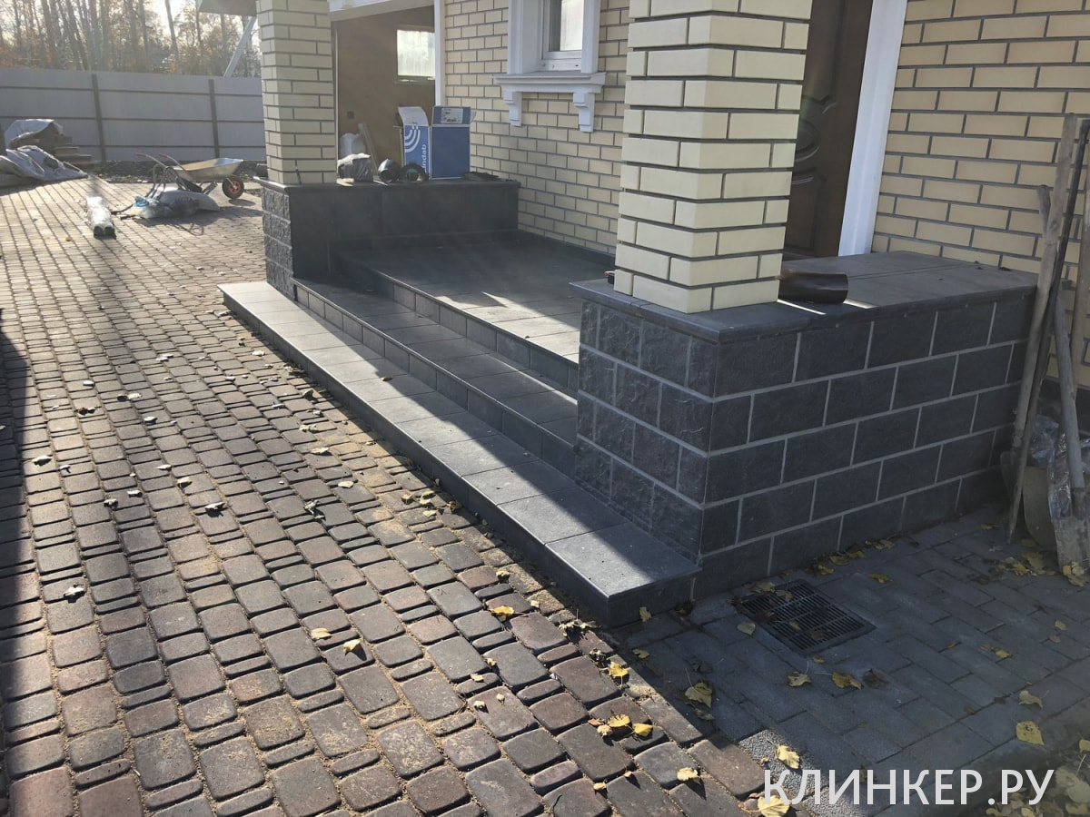 viano-antracite-frontalnaya-klinkernaya-stupen-prostaya-300x600x85_6