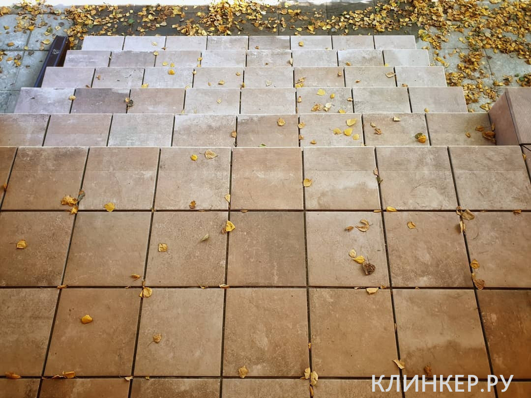 scandiano-ochra-frontalnaya-klinkernaya-stupen-prostaya-300x600x85_8