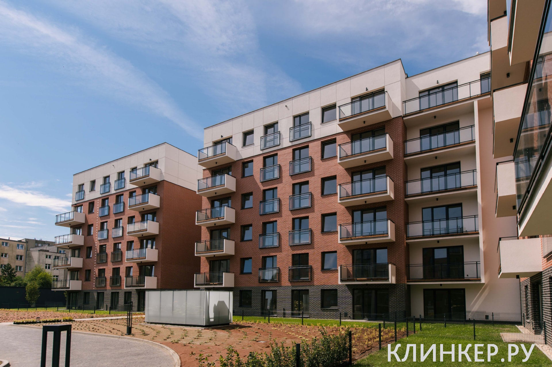 plitka-01-ruby-red-rf10_18