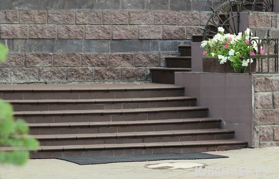 objekta-braun-240h240h12_3