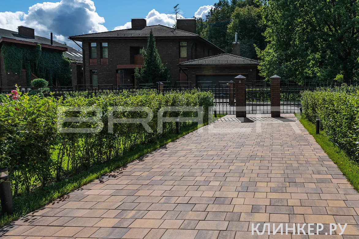 starij-gorod-venusberger-colormix-prajd_4