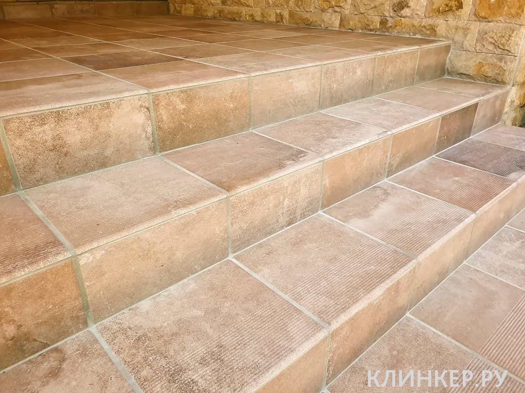 scandiano-ochra-uglovaya-klinkernaya-stupen-prostaya-300x300x11_10