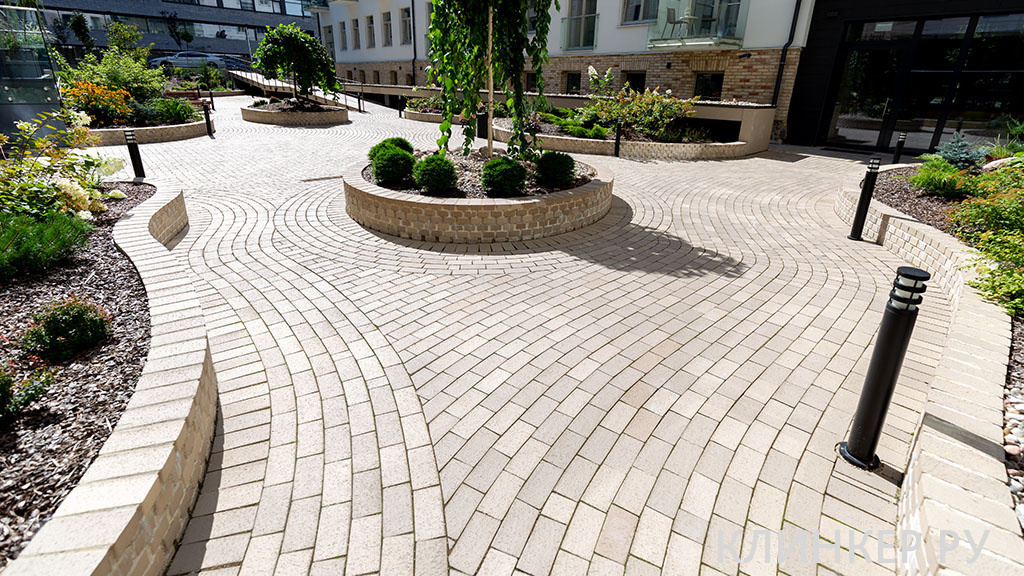 Colima ABC-Klinker_Pflasterklinker_39115_Colima_Objekt-Innenhof-Vilnius-Litauen_Referenzen-2