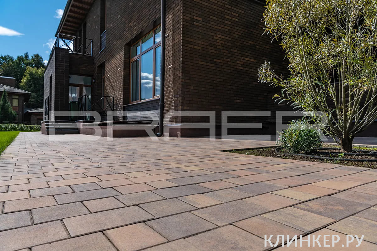 starij-gorod-venusberger-colormix-prajd_15